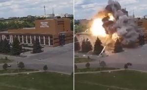 Zelenski objavio video: Trenutak granatiranja Doma kulture, poginulo 11 osoba