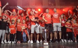 Uživajte u fotkama u noći kada Mostar nije spavao: Prvi trofej Veleža nakon 36 godina