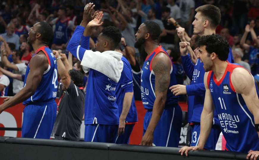 Košarkaši Anadolu Efesa osvojili titulu prvaka Evrope