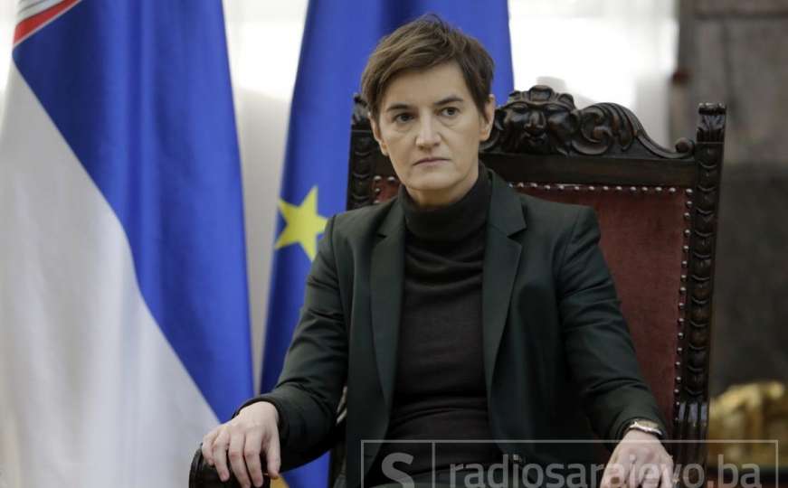 Premijerka Srbije: Odvrtala sam sijalicu na lusteru u Velikoj Britaniji zbog štednje