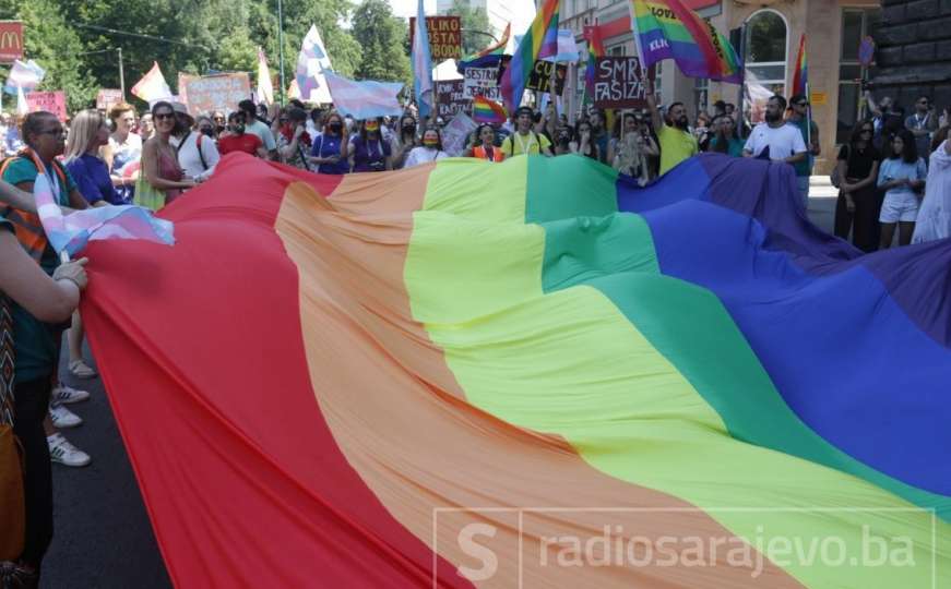 Istospolni parovi u Hrvatskoj od sada će moći usvajati djecu