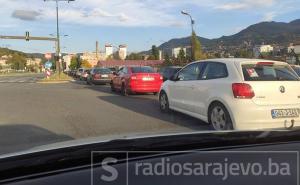 Velike kolone vozila u Sarajevu: Lančani sudar četiri vozila