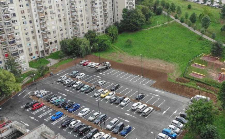 Općina Novi Grad objasnila zašto će građani plaćati parking na Alipašinom Polju