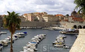 Ugostitelji Dubrovnika u problemu, fali im radnika: 'Traže 5.000 KM, pa nisu hirurzi'