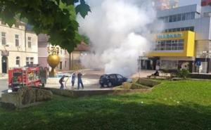Gorjelo srbijansko vozilo u Srebrenici, intervenirali vatrogasci 