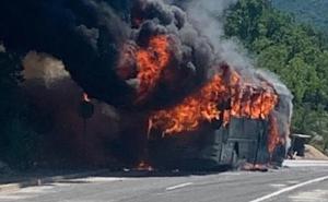 U Hrvatskoj izgorio autobus koji je prevozio djecu iz BiH