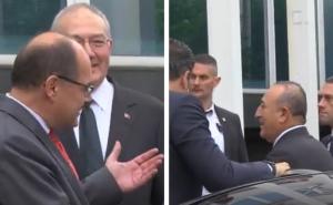 Pogledajte kako je Schmidt u Sarajevu dočekao Cavusoglua