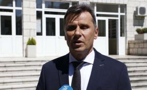 Novalić se oglasio o navodnom postavljanju uređaja za praćenje ministra Džindića