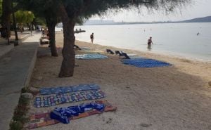 Kako su dva napuštena peškira na plaži digla hitne službe na noge