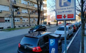 Samo u BiH: Muškarac platio parking, ali pomiješao 'O' i '0'. Platio je kaznu