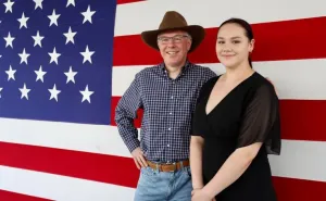 Violonistica iz Tuzle izvela himnu BiH u Ambasadi SAD-a u Sarajevu