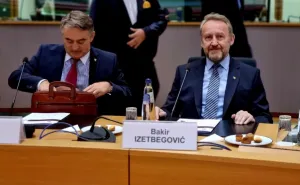 Izetbegović odgovorio Komšiću: Nema razloga za brigu