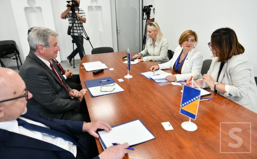 Delegacija EU u BiH nastavlja podržavati Institut za nestale osobe
