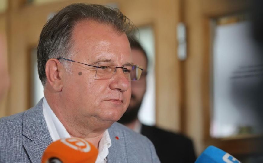 Nikšić predao liste SDP-a CIK-u: 'Denis je novi član Predsjedništva BiH'