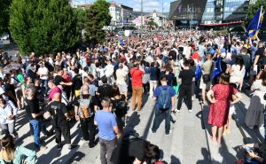 Poruke iz Sarajeva: "Branili smo vas na bojnom polju, sada vi branite nas"
