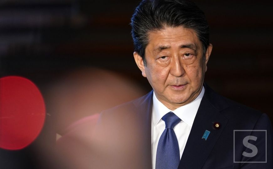 Izvršen atentat na bivšeg japanskog premijera: Upucan na predizbornom skupu