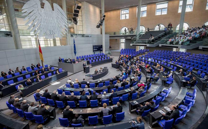 Njemački Bundestag usvojio Rezoluciju o BiH: Podrška Schmidtu, traže sankcije Dodiku