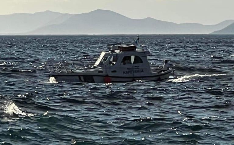 Prevrnuo se izletnički brod na Jadranu, jedna osoba se utopila