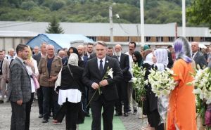 Komšić o govoru Abazovića: Ako stvarno misli ono što je rekao, nije ni trebao dolaziti u Srebrenicu