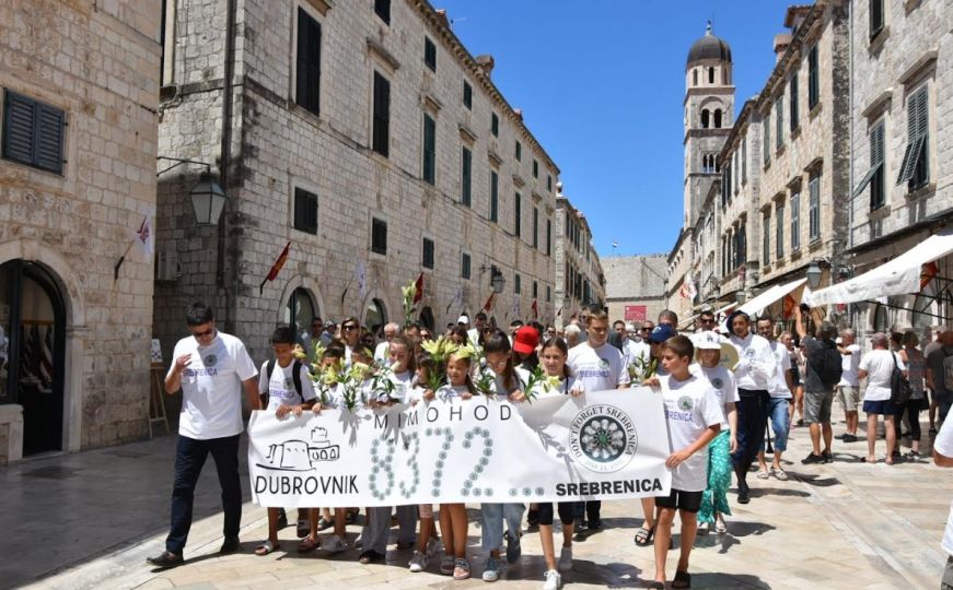 Dubrovnik obilježava godišnjicu genocida u Srebrenici: Organiziran Mimohod sjećanja