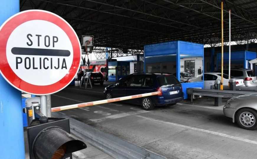 Hrvatski carinici žestoko kaznili bračni par na granici: Nisu znali da je kazna za ovo 1.000 eura!