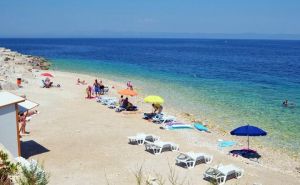 More na jednoj plaži na Jadranu zagađeno fekalijama, nije preporučeno kupanje