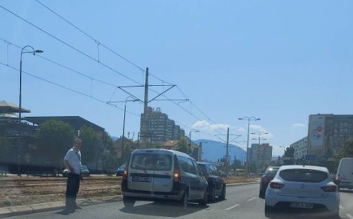 Novi udes na glavnoj saobraćajnici u bh. prijestolnici: Jedna saobraćajna traka van funkcije