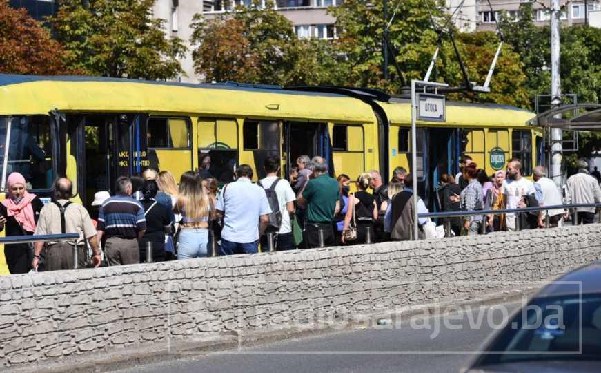 Dobre vijesti za Sarajlije: Stigao novi trolejbus, a u svim tramvajima uspostavljen video nadzor