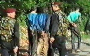 Dan kad su "Škorpioni" strijeljali šest mladih Srebreničana: Tuga i nakon 27 godina