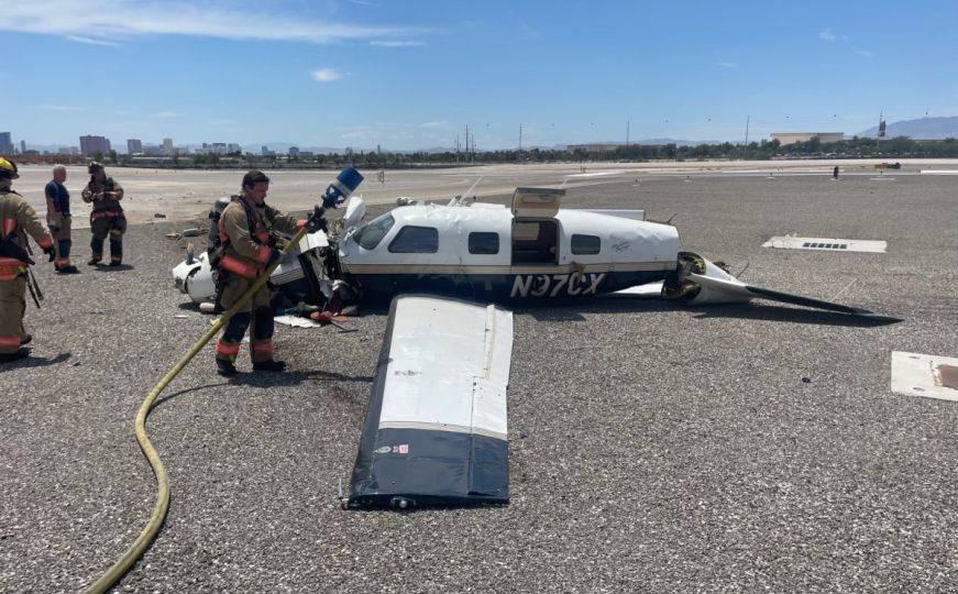 Sudarila se dva aviona u Las Vegasu, svi putnici poginuli