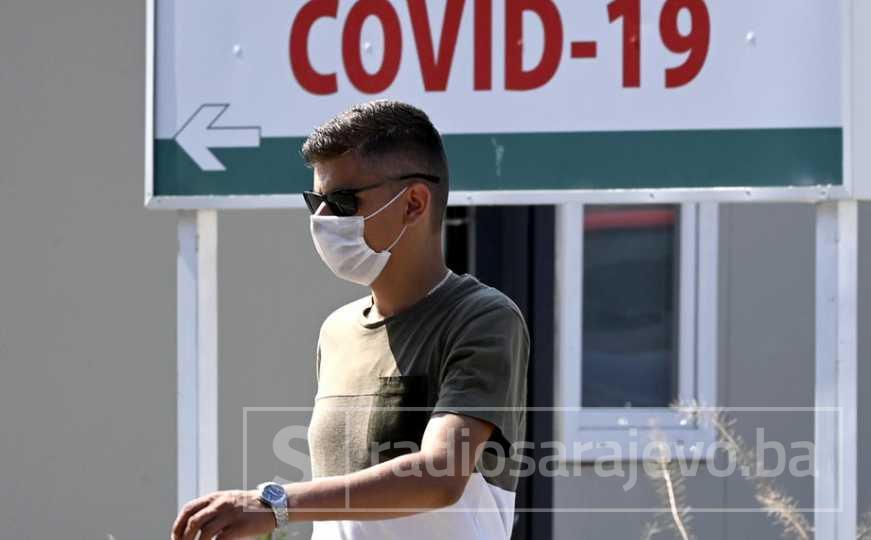 Poruka iz WHO: Trebaju se vratiti maske protiv koronavirusa