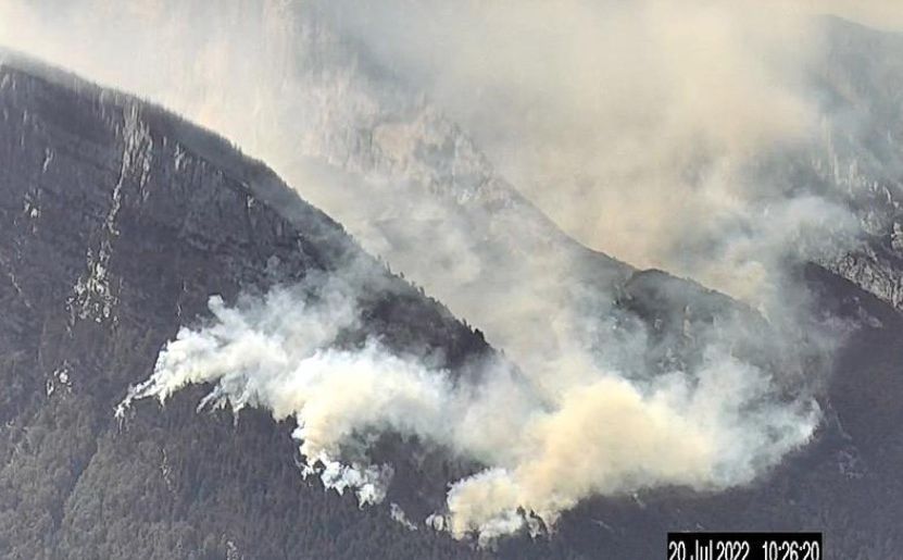 Požari još uvijek bukte Blidinjem, čeka se pomoć Oružanih snaga BiH i kanadera iz Hrvatske