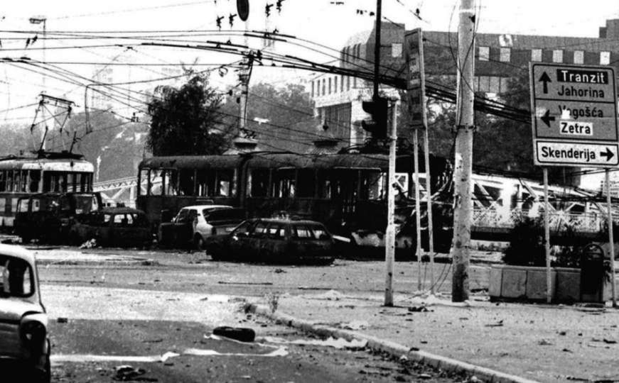 Jezivi rekord: Sjećanje na dan kada je na Sarajevo palo 3.777 granata