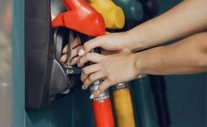 Nastavljen trend pojeftinjenja goriva: Vozači automobila na dizelski pogon će biti sretni