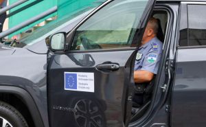 EU donirala dva terenska vozila MUP-u USK: Bili su pod najvećim pritiskom migrantske krize