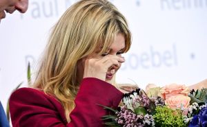 Žena Michaela Schumachera prvi put u javnosti nakon optužbi da laže, nije mogla zadržati suze