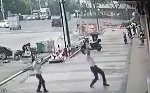 Kakav herojski čin: Muškarac uhvatio djevojčicu koja je pala sa zgrade