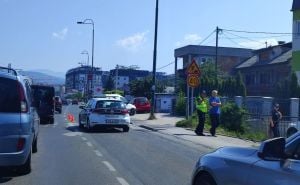 Nesreća u Sarajevu: Automobil udario biciklistu
