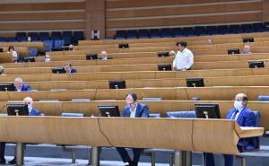 Bh. parlamentarci danas odlučuju o ukidanju povećanja plata za 500 KM