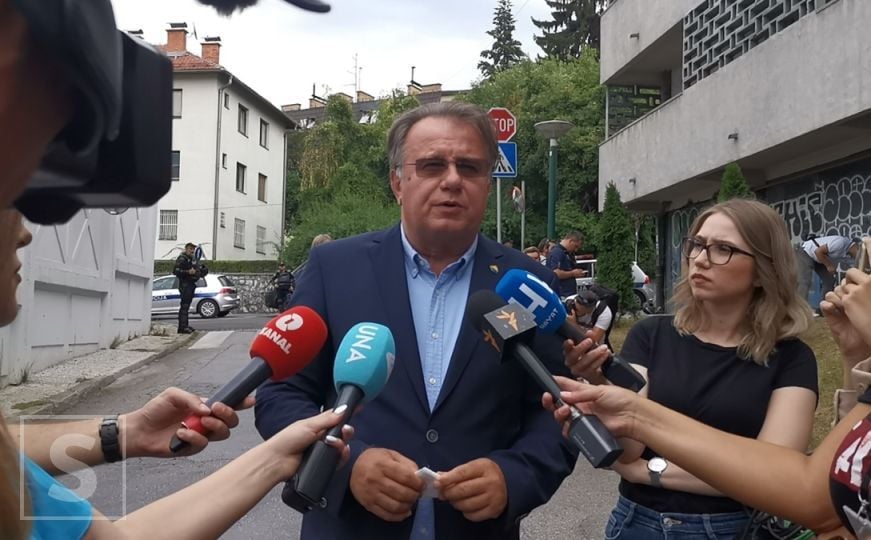 Konaković, Nikšić, Kojović i Đonlagić nakon OHR-a: "Schmidt je galamio i lupao po stolu"
