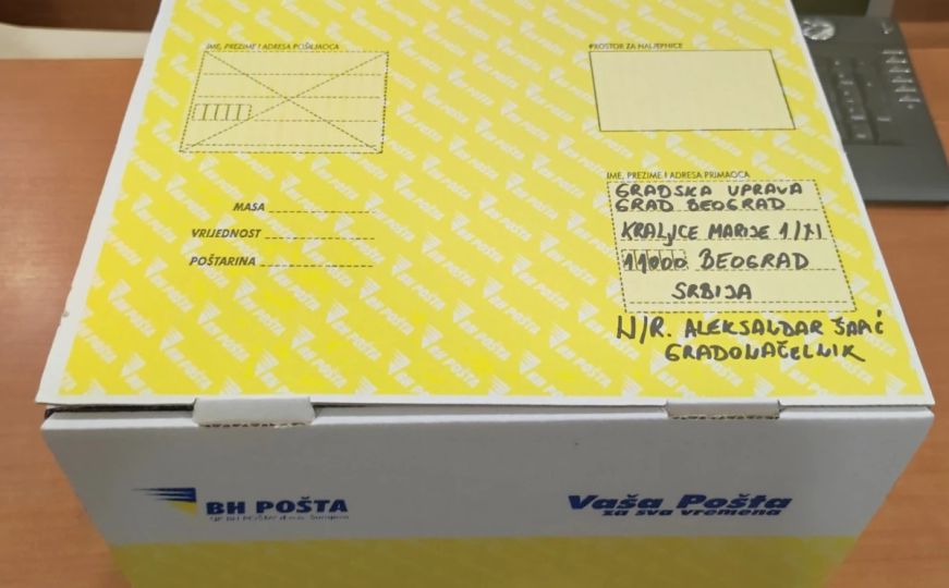 Kutija sa kopijom haških presuda zločincu Ratku Mladiću poslana gradonačelniku Beograda