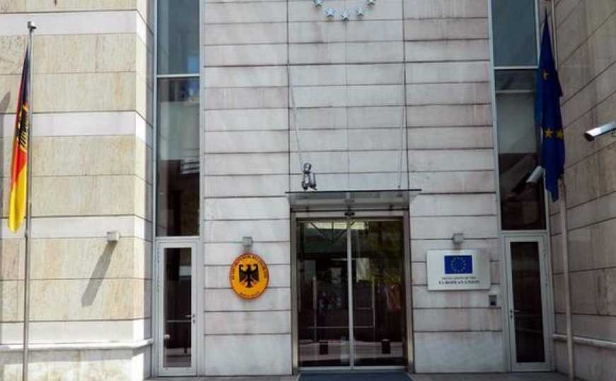 Ambasada Njemačke podržala Schmidtovu odluku i osudila zapaljive izjave Izetbegovića i Dodika