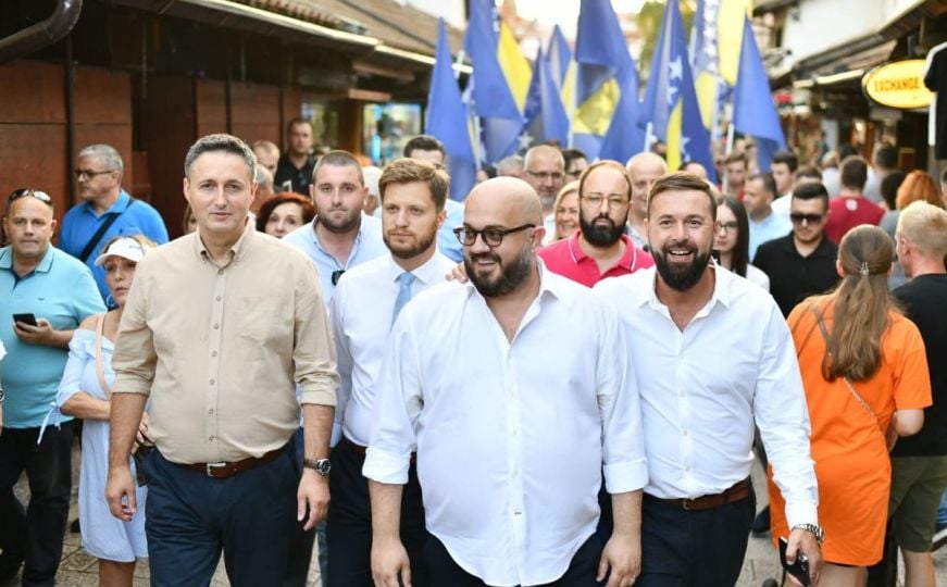 Bećirović: "Ljudi su umorni od političara čiji je rezultat prebrojavanje ljudi i širenje straha"