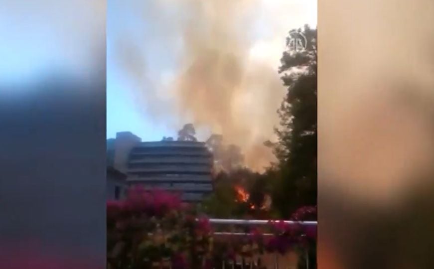 Pogledajte snimak: Veliki požar u turskom ljetovalištu