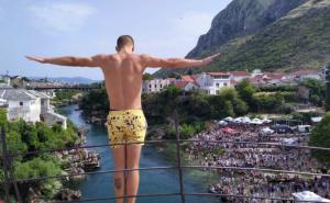 Spektakl u Mostaru: Danas skokovi sa Starog mosta