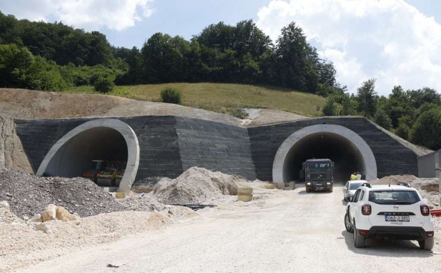 Pogledajte testnu vožnju kroz novi tunel Ivan: Uskoro završetak radova