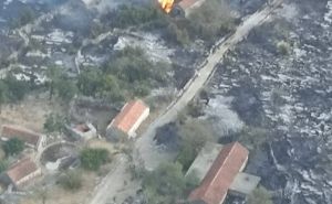 Neumsko zaleđe iz zraka: Pogledajte kako helikopteri Oružanih snaga gase požar
