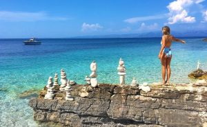 Ovaj dalmatinski otok nazivaju tirkiznim rajem, a na njemu nema hotela ni apartmana