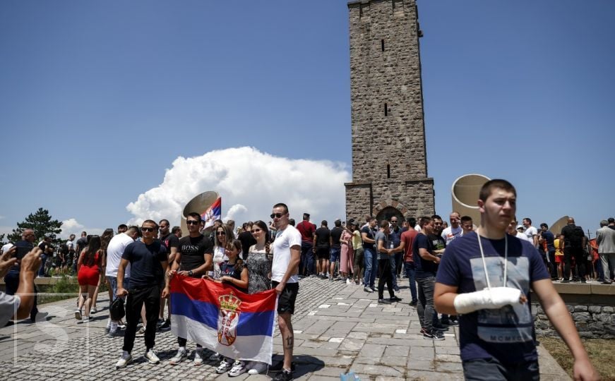 Porazno istraživanje u Srbiji: Koje nacije mladi najviše mrze?