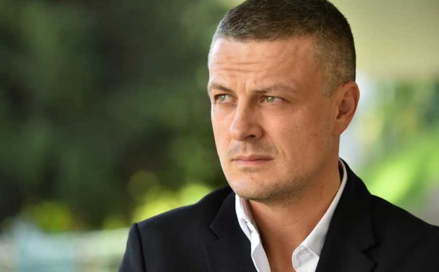 Vojin Mijatović otvoreno zapitao pojedine političare: "Ima li išta sveto sem vaših mandata?"